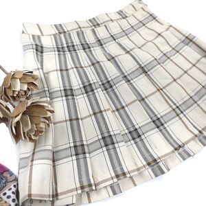 Hesperus Plaid Cream and Brown Women's Skirt Sz 6 Junior Lg